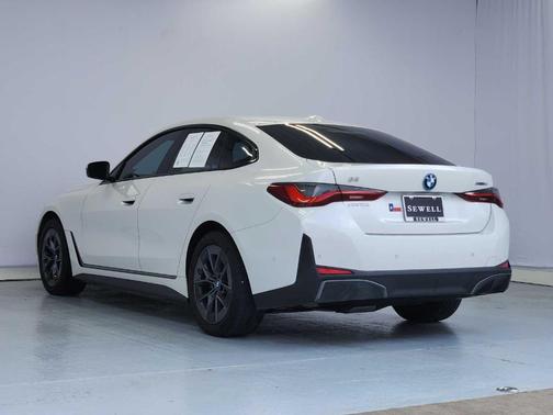 Mineral White Metallic 2023 BMW i4 Gran Coupe eDrive35