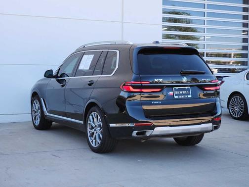 2025 BMW X7 xDrive40i