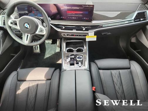 2026 BMW X7 M60i