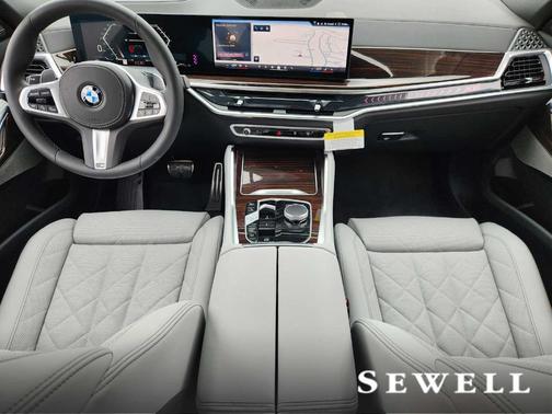 2026 BMW X6 xDrive40i