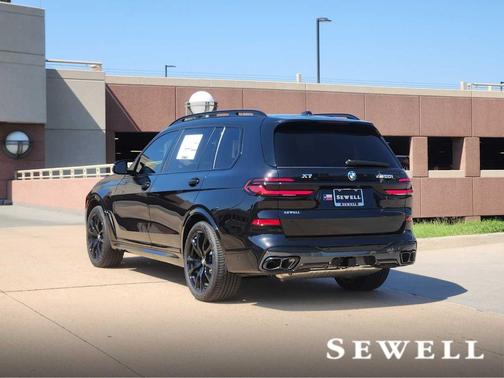 2026 BMW X7 M60i