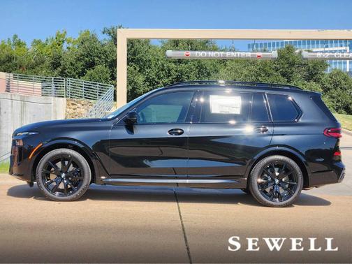 2026 BMW X7 M60i