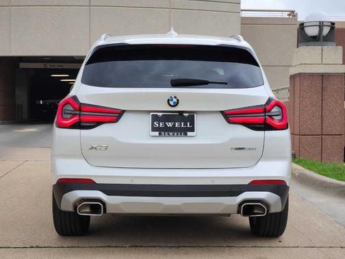 2023 BMW X3 sDrive30i
