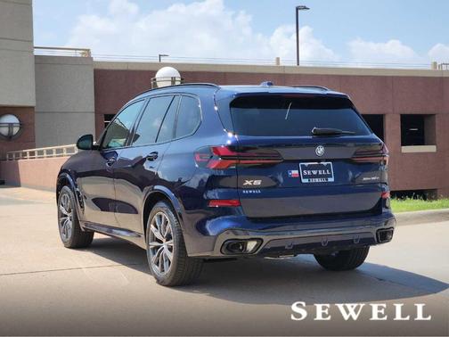 Tanzanite Blue II Metallic 2026 BMW X5 PHEV xDrive50e