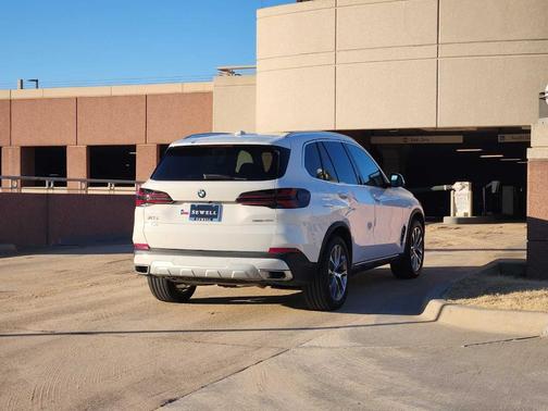 2026 BMW X5 sDrive40i