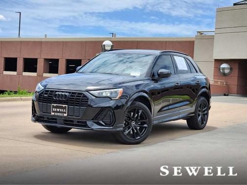 2022 Audi Q3 45 S line Premium
