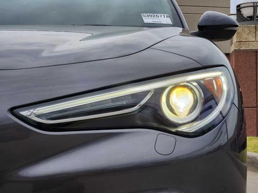 2022 Alfa Romeo Stelvio Veloce
