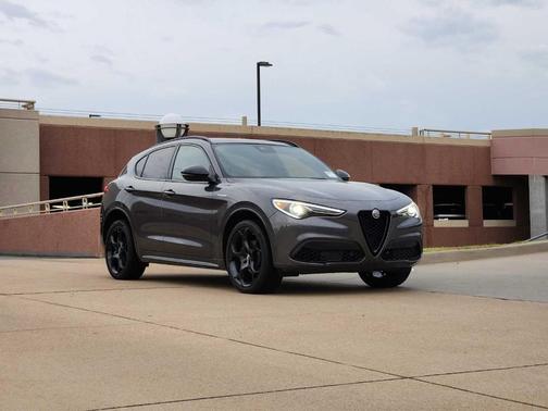 2022 Alfa Romeo Stelvio Veloce