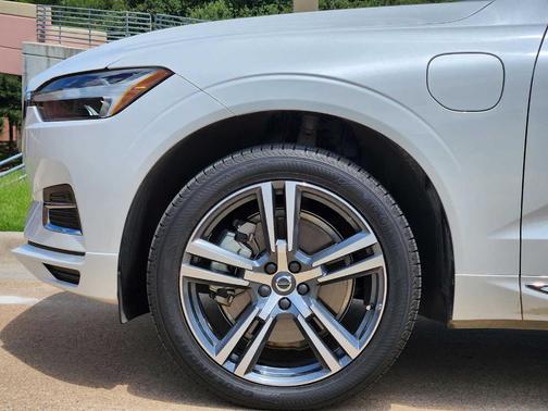 2021 Volvo XC60 Recharge Plug-In Hybrid T8 Inscription Expression