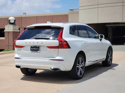 2021 Volvo XC60 Recharge Plug-In Hybrid T8 Inscription Expression