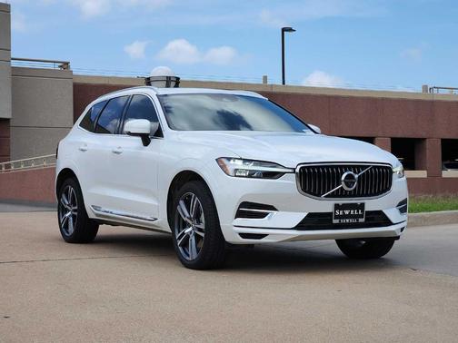 2021 Volvo XC60 Recharge Plug-In Hybrid T8 Inscription Expression
