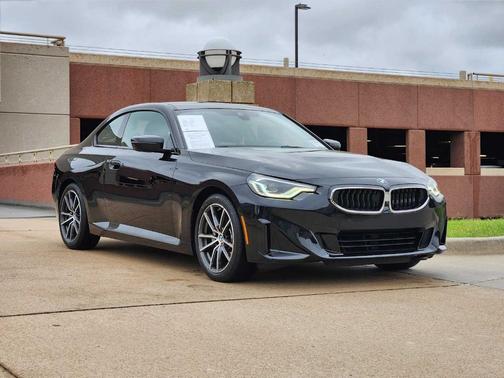 2024 BMW 230 i