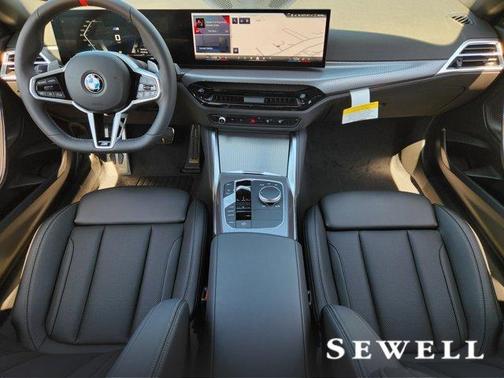 2025 BMW M240 i xDrive