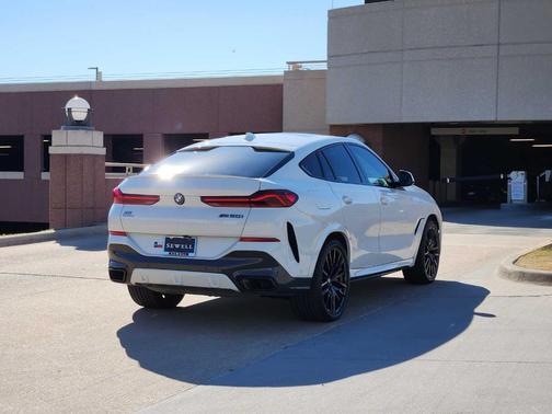 2023 BMW X6 M50i