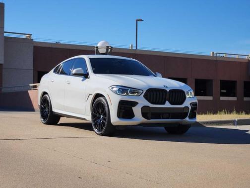 2023 BMW X6 M50i