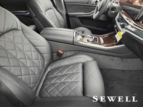 Gray Metallic 2026 BMW X5 xDrive40i