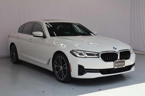 Alpine White 2023 BMW 530 i
