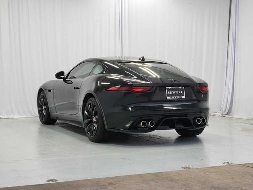 2021 Jaguar F-TYPE R