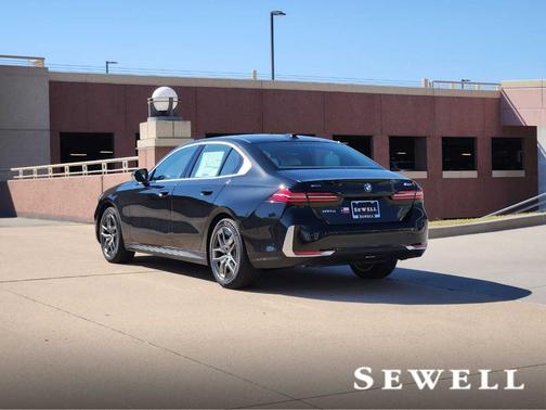 2026 BMW 530 i xDrive