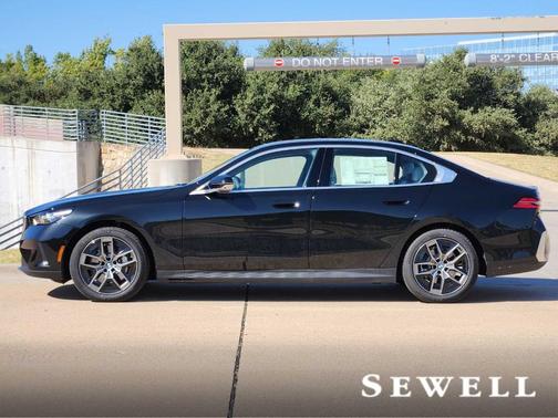 2026 BMW 530 i xDrive