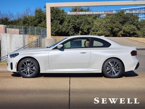 2026 BMW 230 i xDrive