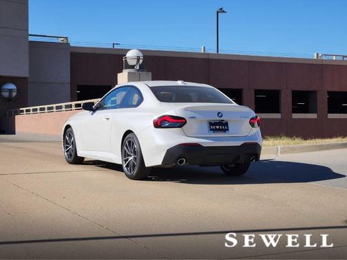 2026 BMW 230 i xDrive