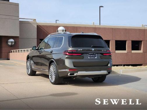 2026 BMW X7 xDrive40i