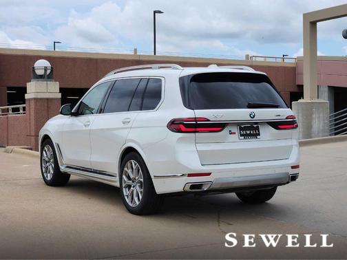 2026 BMW X7 xDrive40i