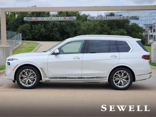 2026 BMW X7 xDrive40i