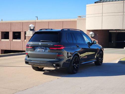 2024 BMW X7 xDrive40i