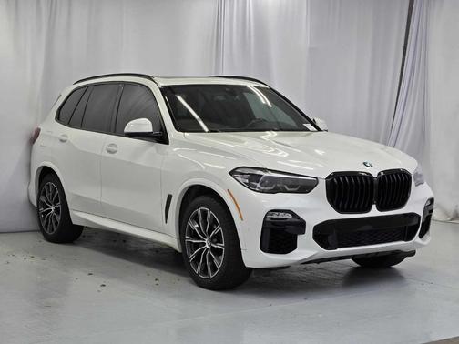Alpine White 2021 BMW X5 xDrive40i