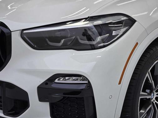 Alpine White 2021 BMW X5 xDrive40i