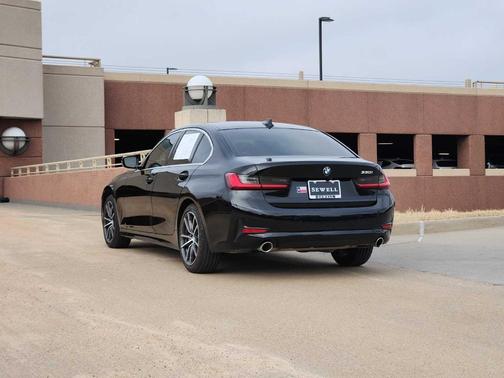 2021 BMW 330 i