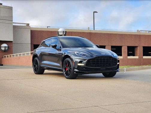 2025 Aston Martin DBX 707