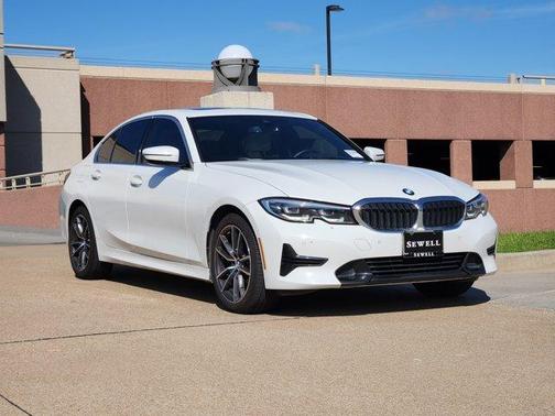 2022 BMW 330 i