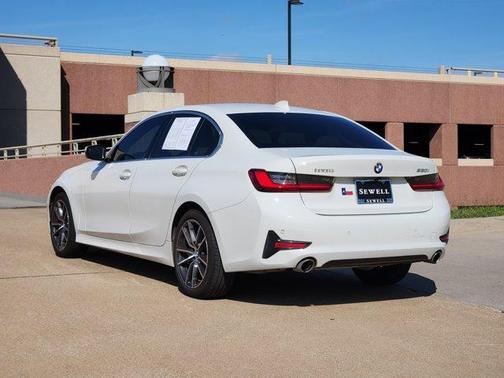 2022 BMW 330 i