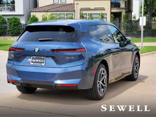 2026 BMW iX xDrive60