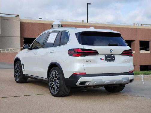 2025 BMW X5 xDrive40i