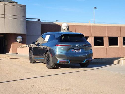 2023 BMW iX xDrive50