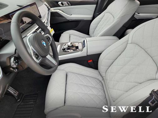 Gray Metallic 2026 BMW X5 xDrive40i