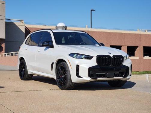 2025 BMW X5 M60i