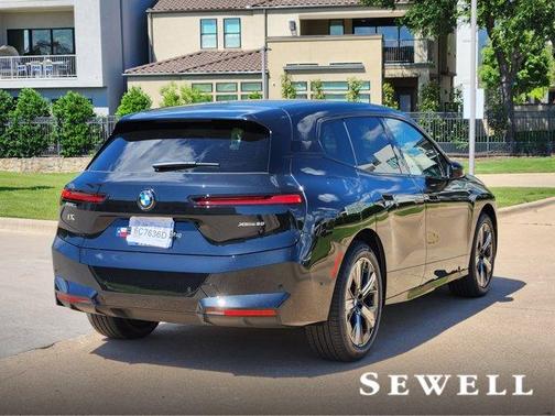 2026 BMW iX xDrive60