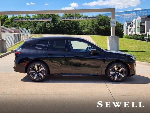2026 BMW iX xDrive60