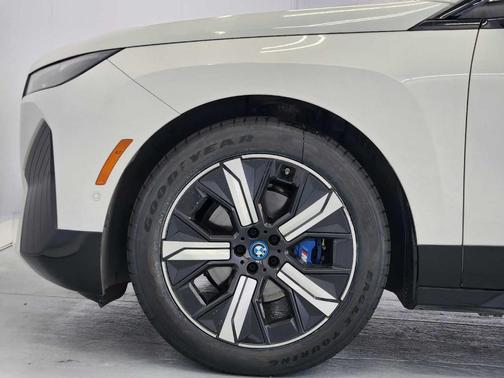 Alpine White 2023 BMW iX M60