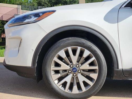 2021 Ford Escape Titanium