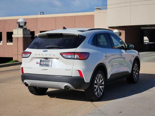 2021 Ford Escape Titanium