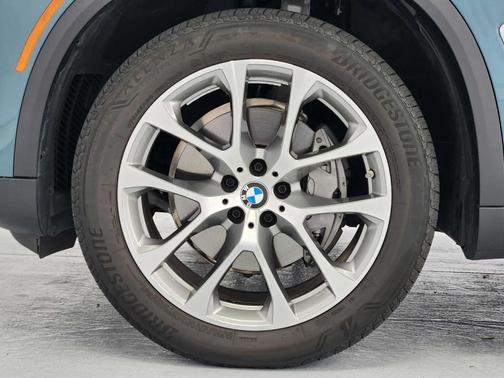 Blue Ridge Mountain Metallic 2026 BMW X5 xDrive40i