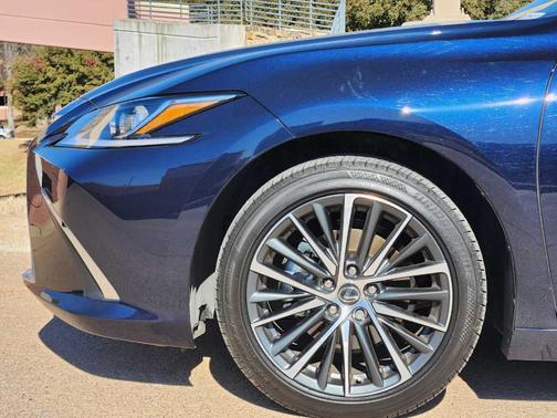 2025 Lexus ES 350 
