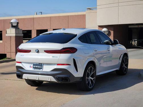 2022 BMW X6 xDrive40i