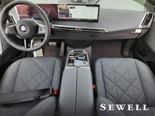 2025 BMW iX xDrive50